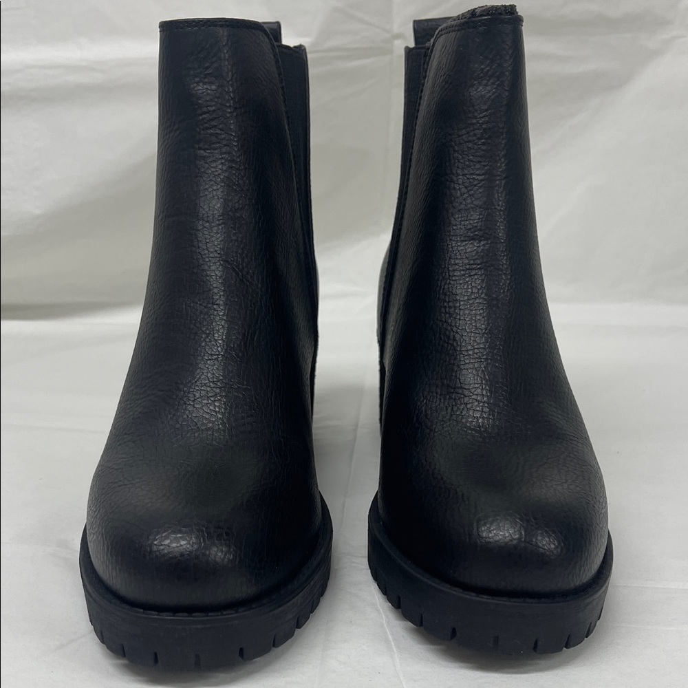 MIA Black Chelsea Lug Heel Ankle Boots - Picture 2 of 14
